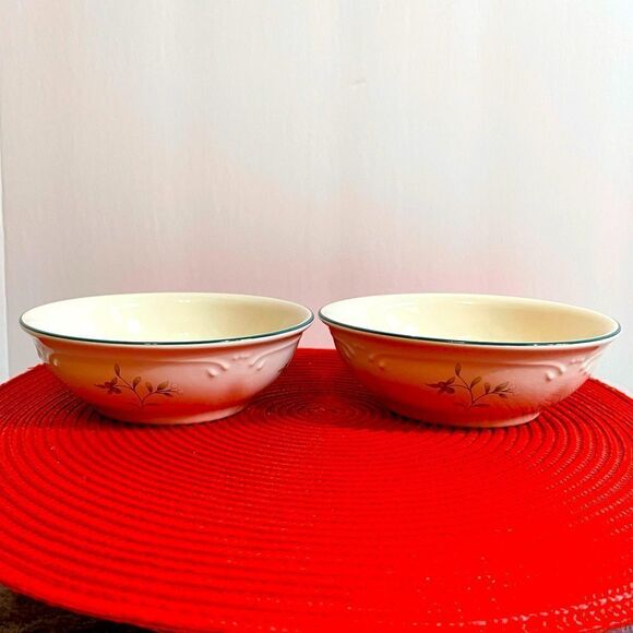 Pfaltzgraff Soup/Cereal Bowls Winterberry set of 2 - Picture 1 of 6